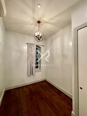 Rented by Yaffa Realty LLC | media 5