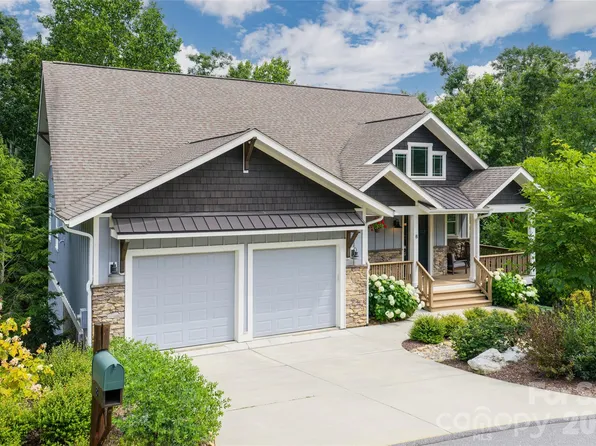 8 Sugarland Ridge Trl, Fairview, NC 28730