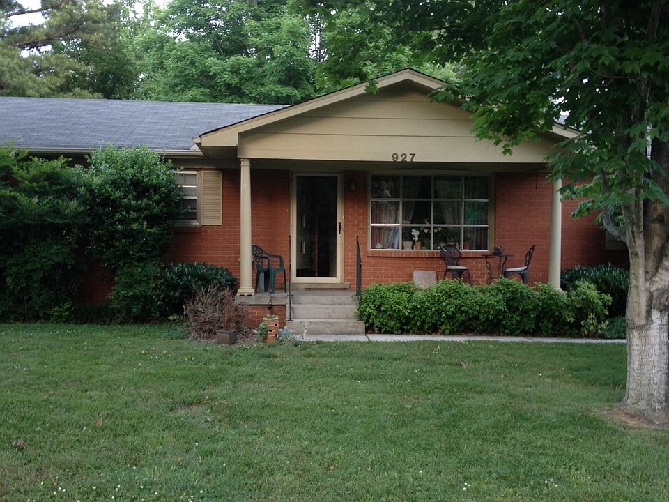 2nd image of 927 Kay St