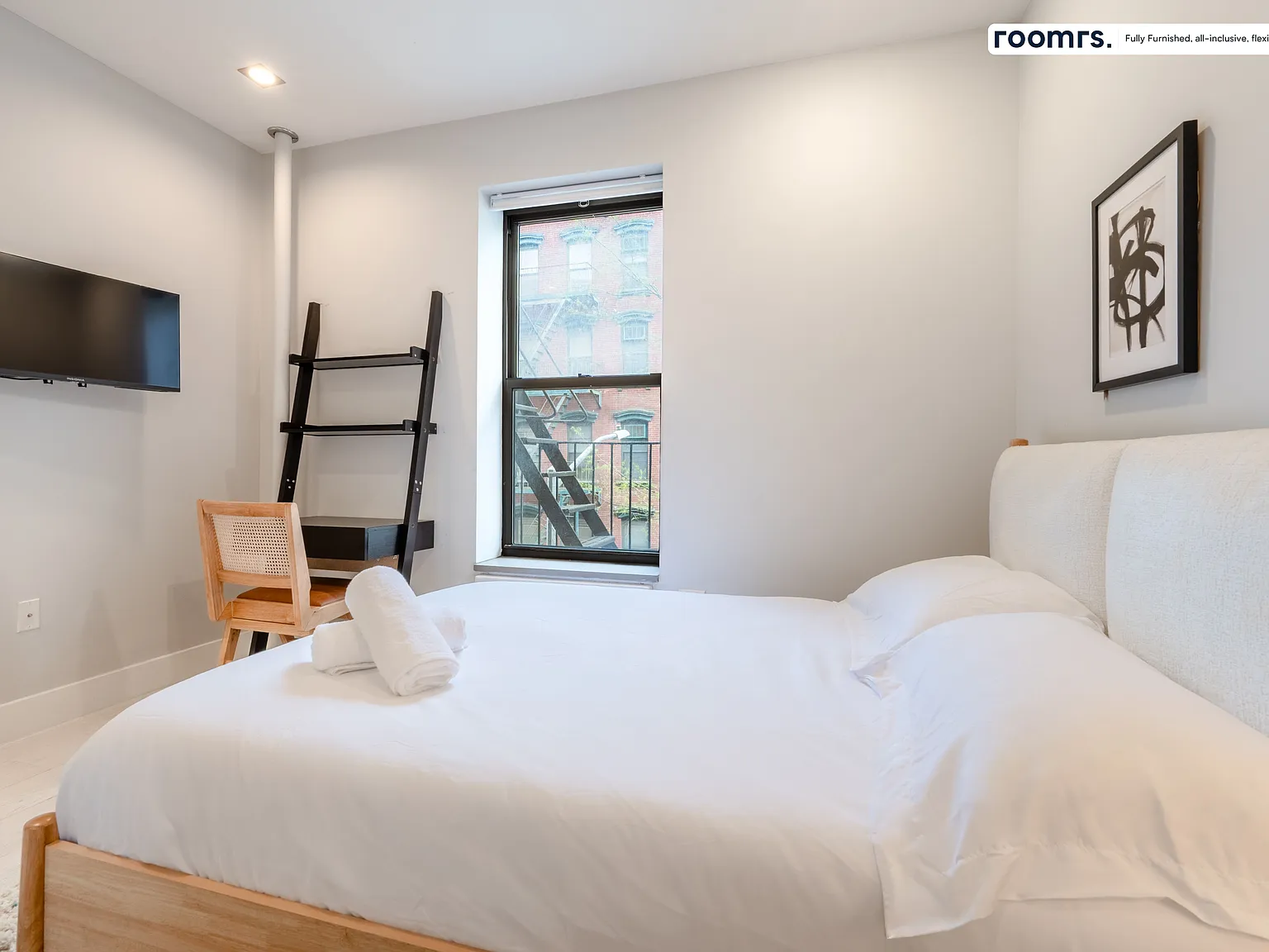 4 bed, 700 sqft, $2,528 — Photo 3