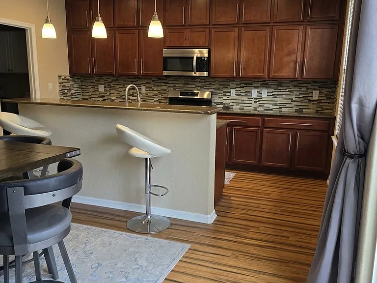 230 Bolzano Dr — Photo 2