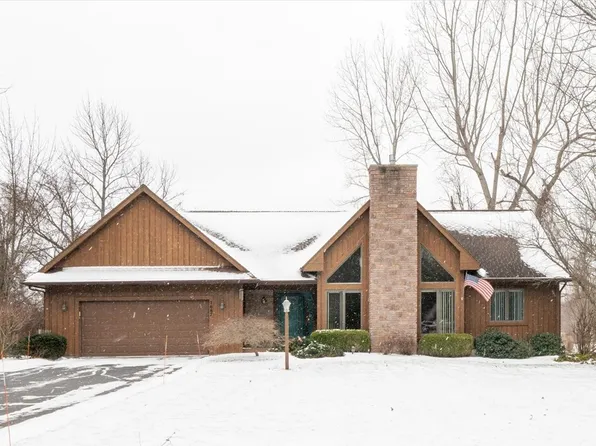 7687 Tamarack Ln, Ontario, NY 14519