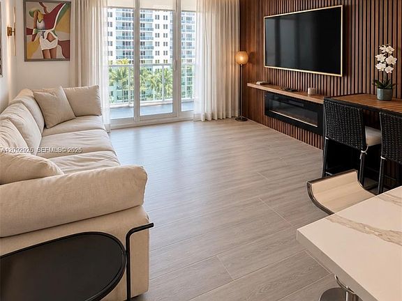 4th image of 2301 Collins Ave APT 1019
