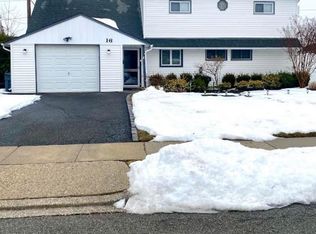 16 Starlight Lane, Levittown, NY 11756