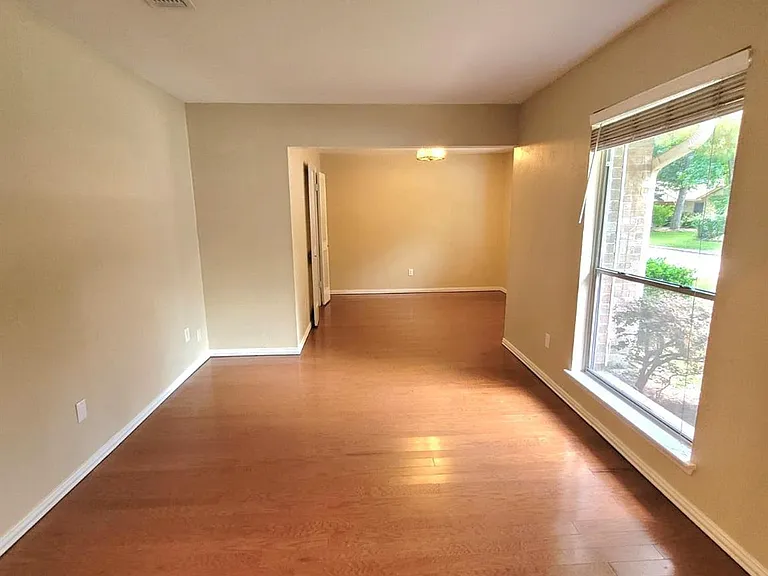 22 W Broken Oak Ct — Photo 3