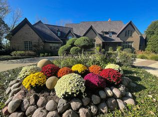 3013 Glen Eagles Ct, St Charles, IL