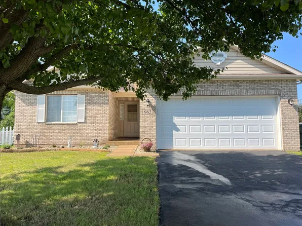 962 Anndon Ln, Braidwood, IL 60408