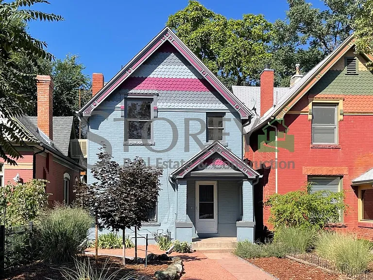 Victorian charm + xeriscaping