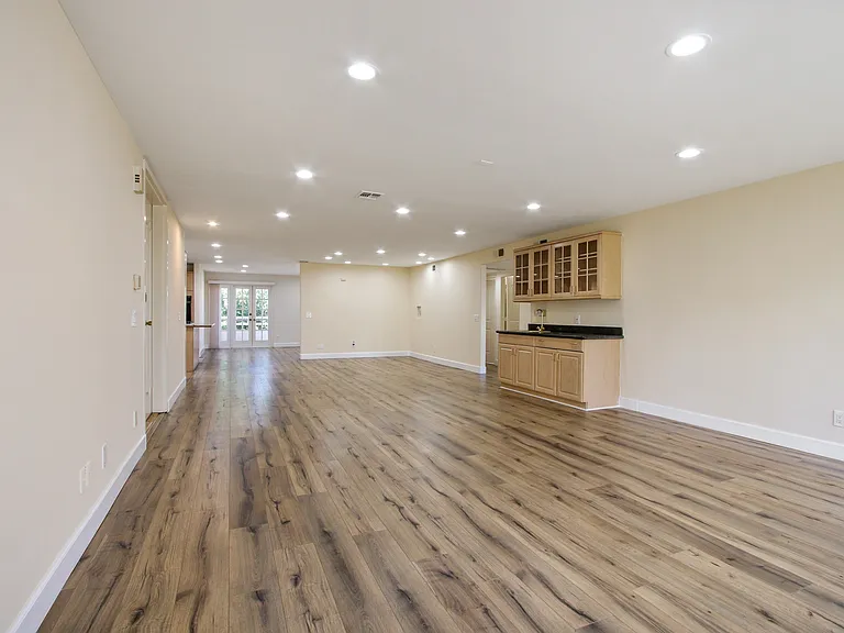 12019 Rochester Ave #2 — Photo 8