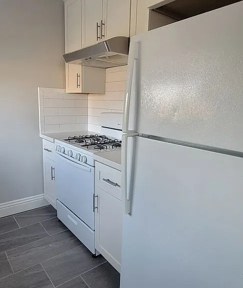 229 Macarthur Blvd #3A — Photo 4