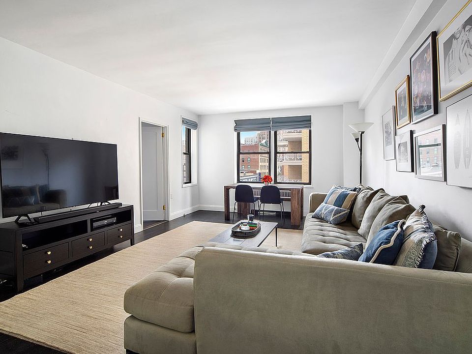 1st image of 60 E 9th St APT 517