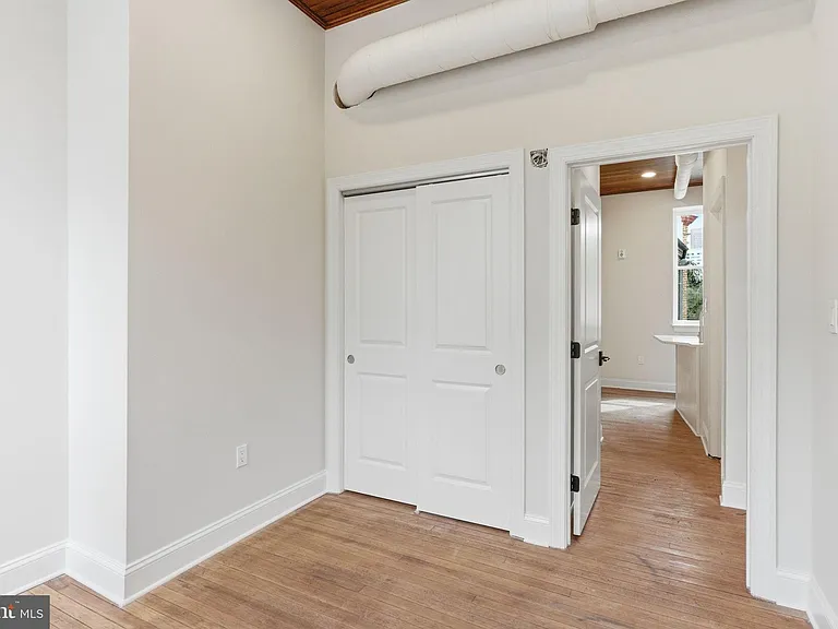 337 S Fremont Ave — Photo 23