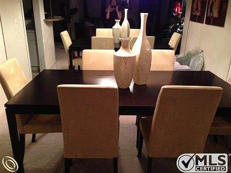 Dining Room w full fit mirror.JP