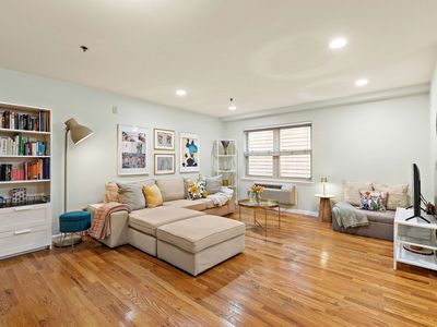 206 36th St APT 302, Union City, NJ, 07087