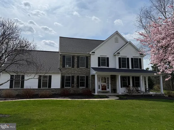 432 Bellaire Dr, York, PA 17402