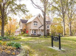 511 Covered Bridge Ln, Belleville, IL 62221