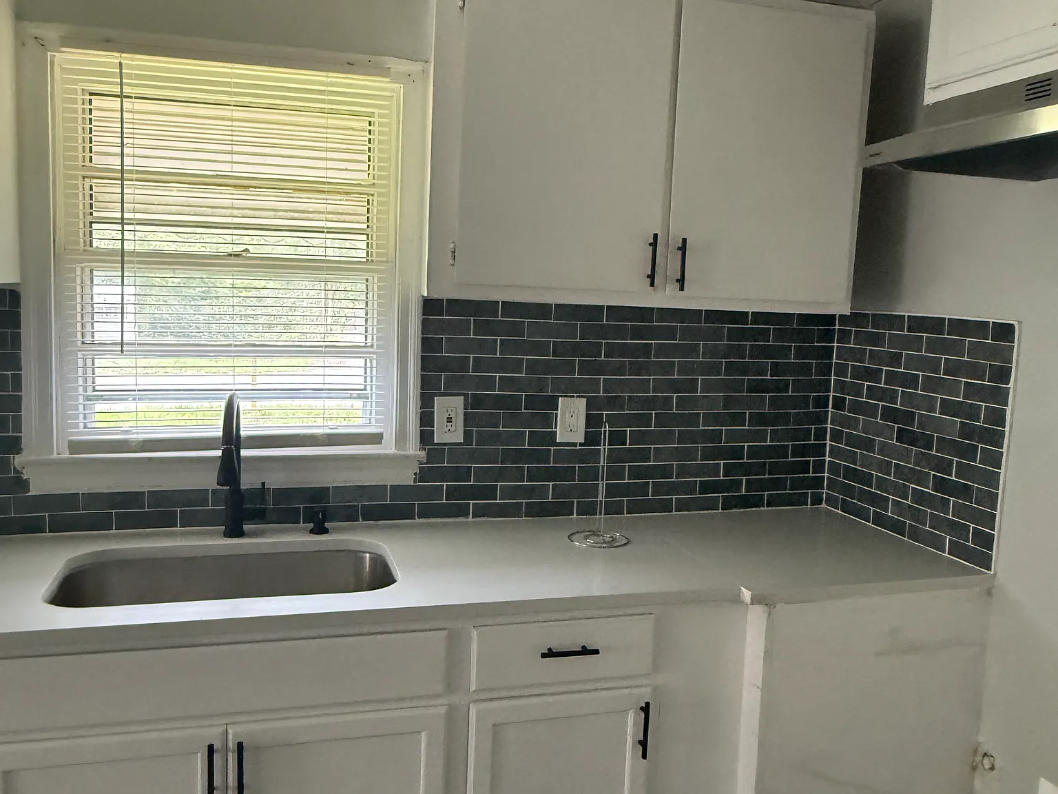 2 bed, 672 sqft, $950 — Photo 3