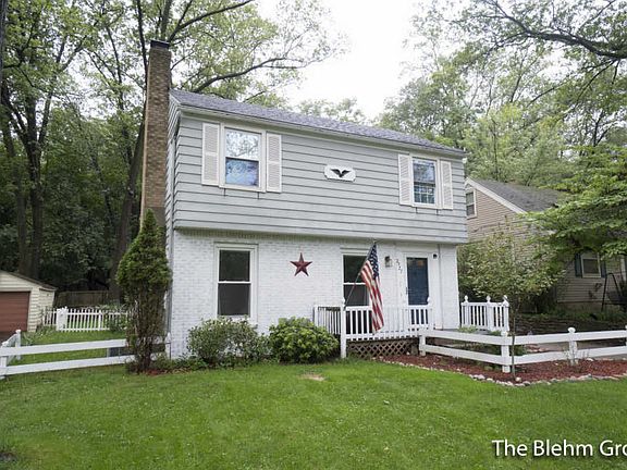 3rd image of 2927 Rosewood Ave SE