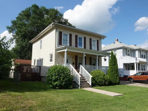 933 E Brooks St, Galesburg, IL 61401