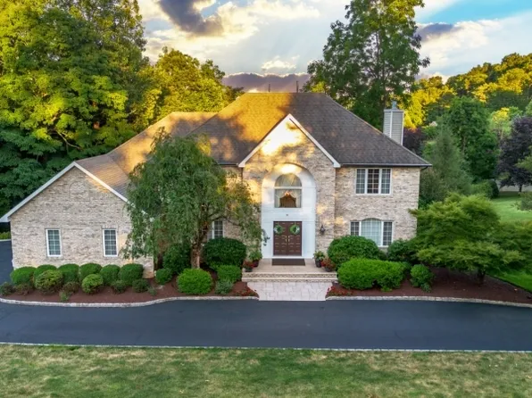 31 Barbara Dr, Randolph Twp., NJ 07869