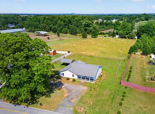 583 Berry Rd, Boiling Springs, SC 29316