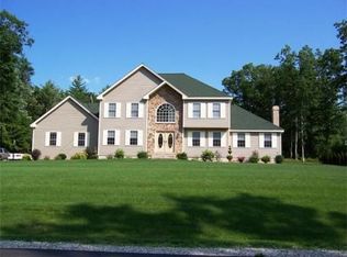 16 Brenner Dr, Newton, NH 03858
