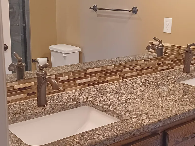 210 NW Michael Dr — Photo 17
