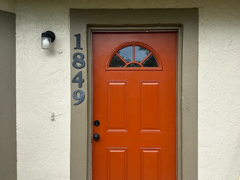1849 Van Allen Cir — Photo 3