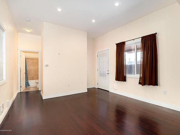 4th image of 25 E Calaveras St