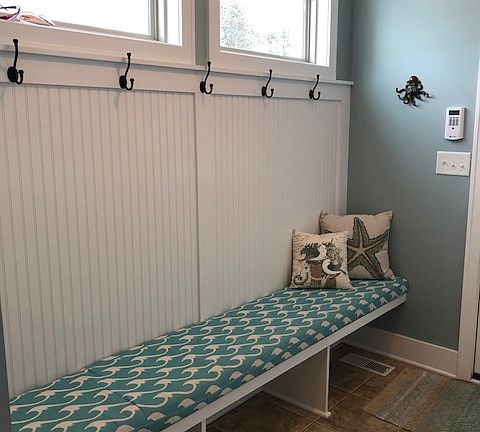 Entry / Mudroom