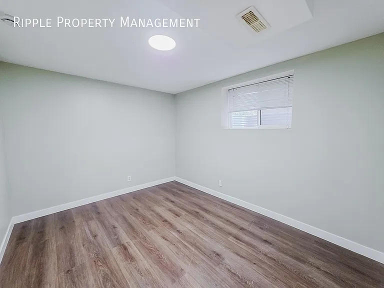 346 Saddlebrook Way NE #LOWER — Photo 9
