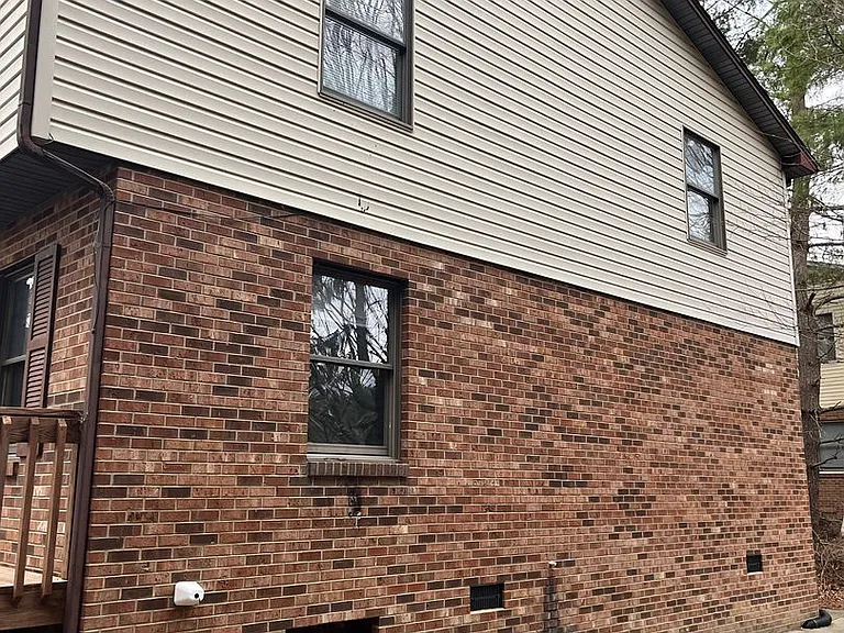 1477 Sandy Cir — Photo 43