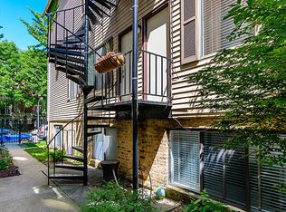 2643 N Southport Ave, Chicago, IL 60614