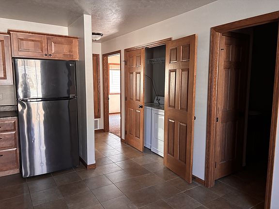 4th image of 1309 E Clark St #103