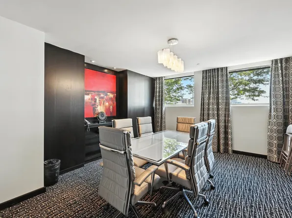 1000 Avenue At Port Imperial image 10 of 38