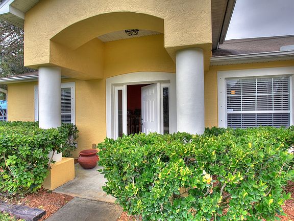 2nd image of 8535 103rd Ct