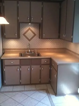 32 Tremont Ave — Photo 3