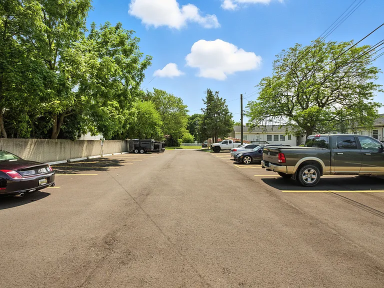 27 Gladwin Ave #27 — Photo 27