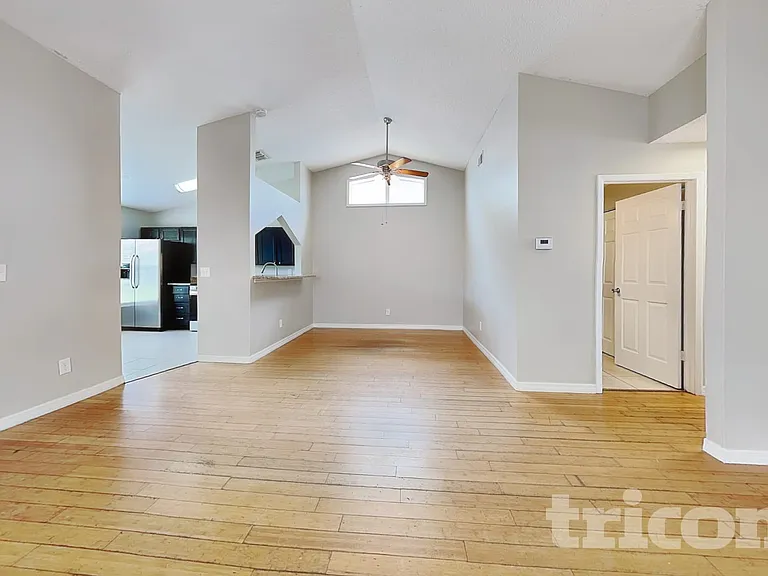13344 Laraway Dr — Photo 2