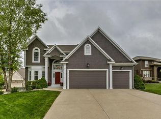 11373 S Brownridge St, Olathe, KS 66061