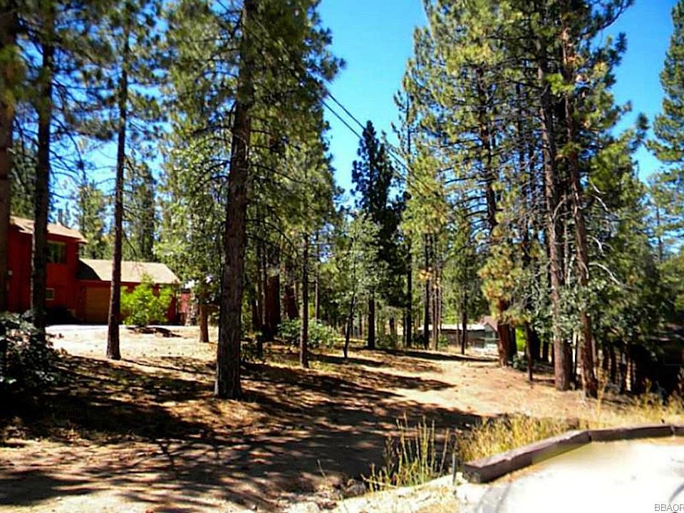 1st image of 40131 Hillcrest Dr