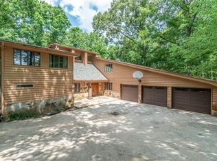 6470 Old Shadburn Ferry Rd, Buford, GA 30518