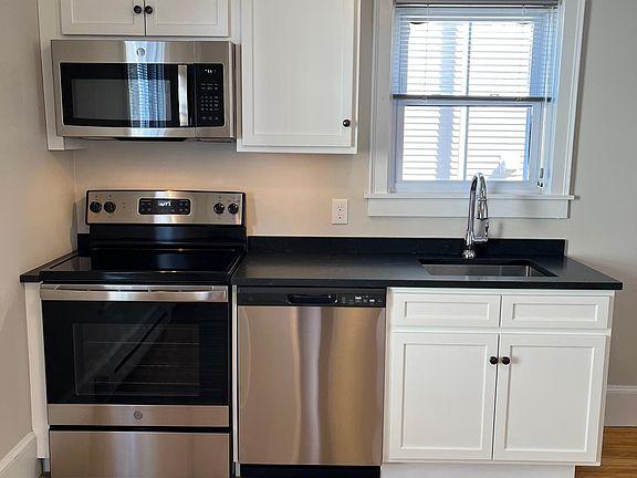 Kitchen, deep sink with hi-arc, pull-out spray faucet