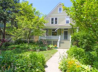 135 S Harvey Ave, Oak Park, IL 60302