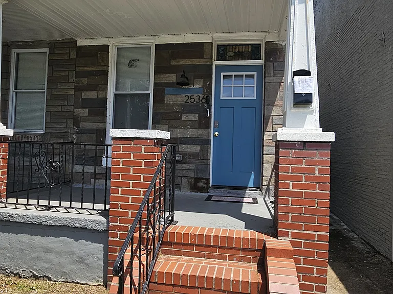 2536 Mosher St — Photo 2
