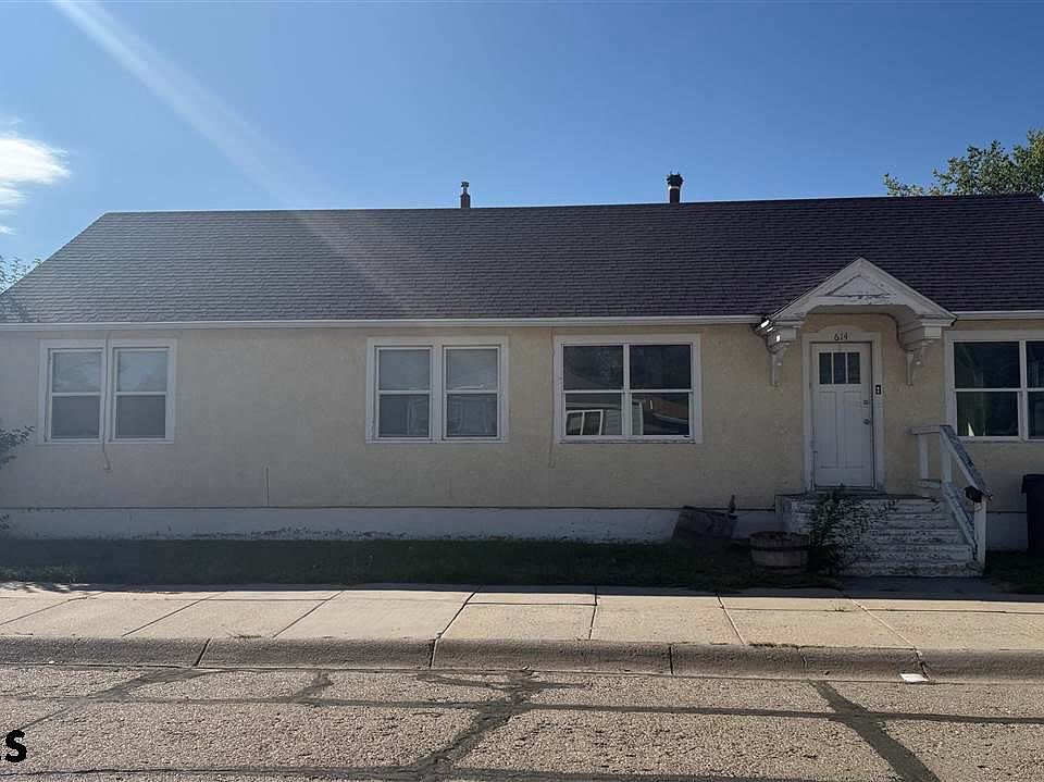 1st image of 1522 7th Ave