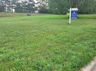 3 Golden Sands Ave #3, Cecil, WI 54111