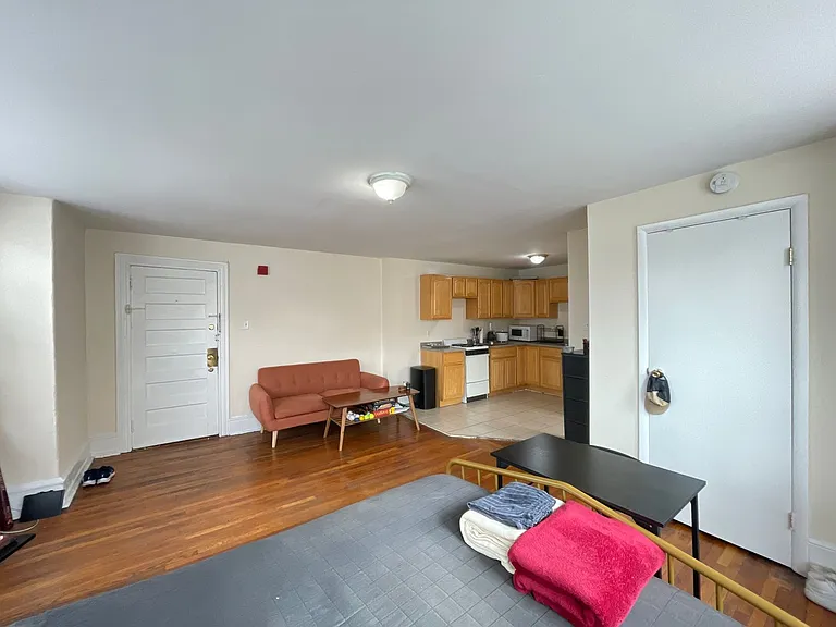 3312 Hamilton — Photo 4