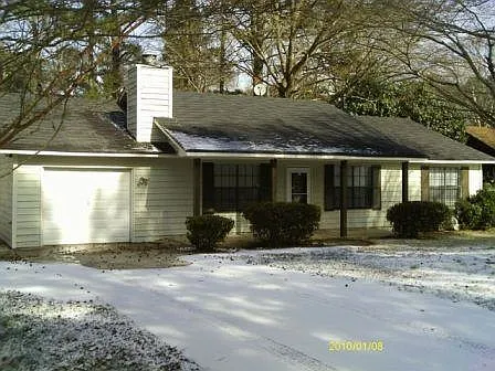 391 Churchill Ct photo 1