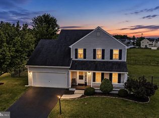 423 Larchwood Dr, Royersford, PA 19468